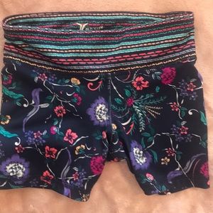 Old navy performance active shorts
